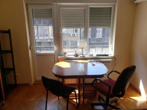 Private cozy room 2 with shared kitchen in appartment